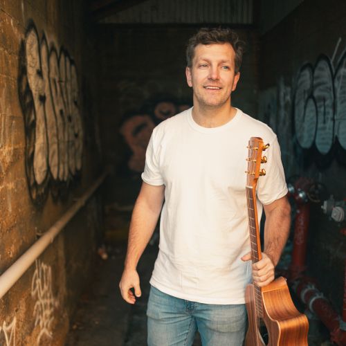 Alex Hurt performing live in Newcastle